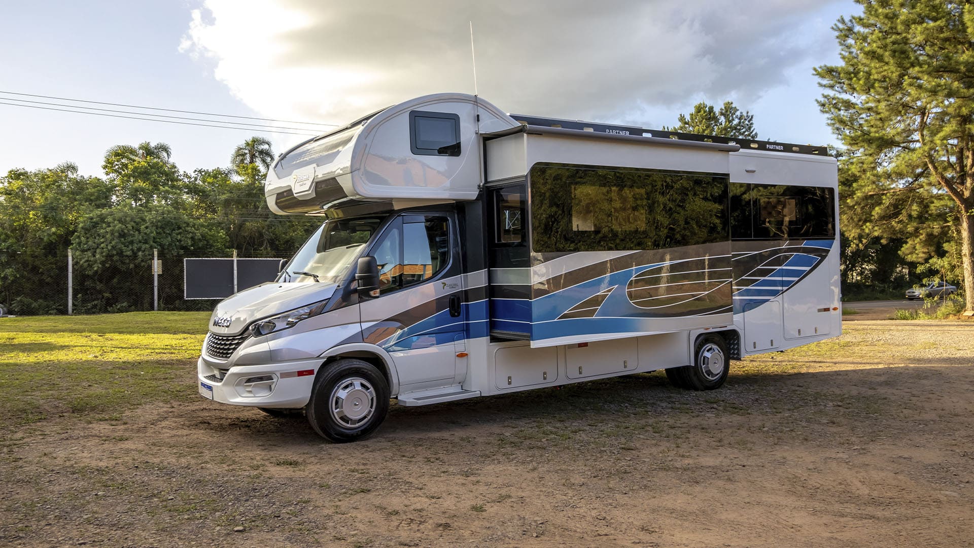 Confident 8.7 - External 5