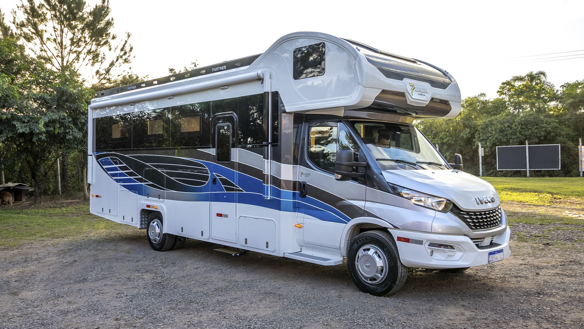 Confident 8.7 - External 7