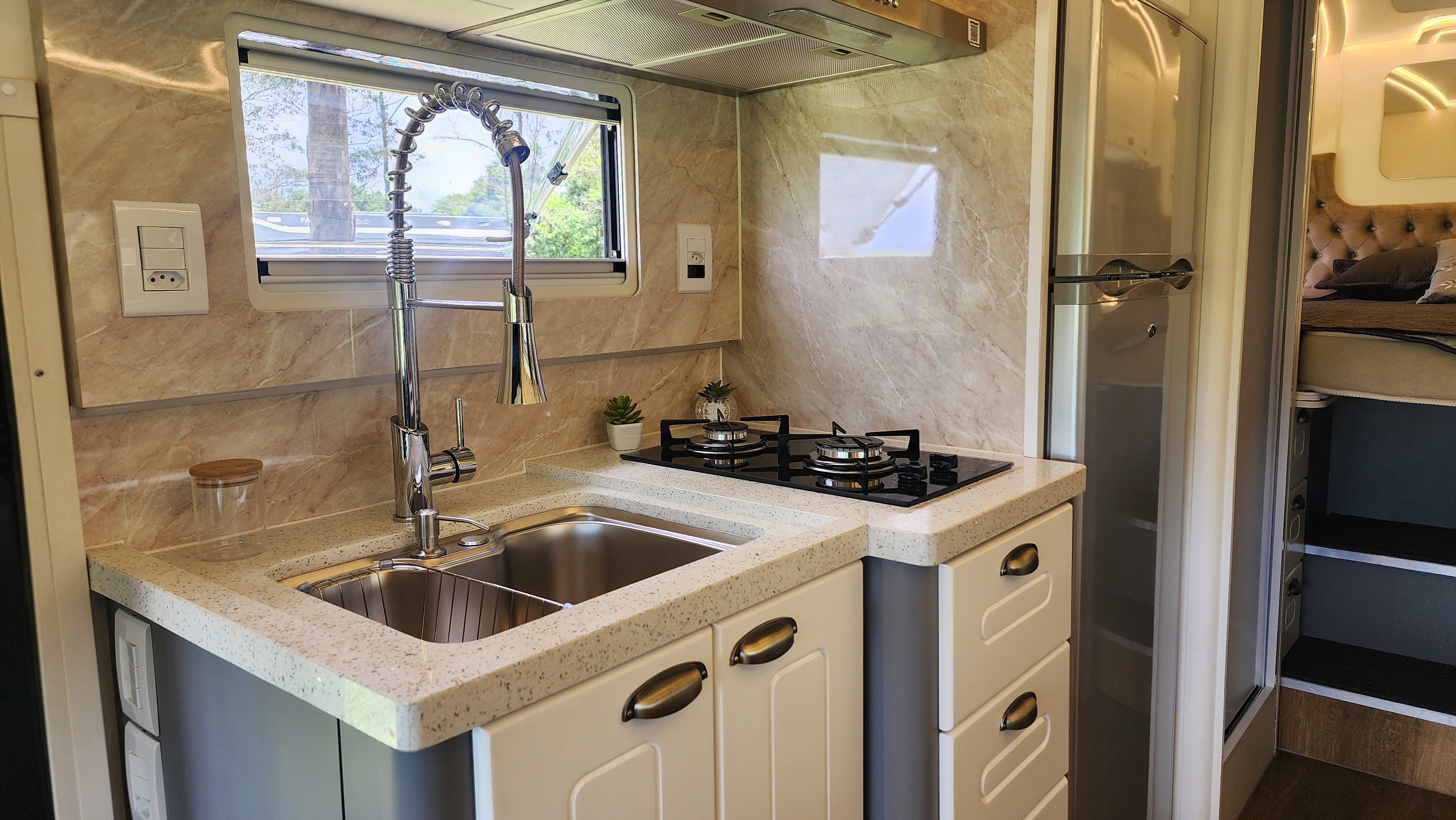 Position 7.5 - Internal 9