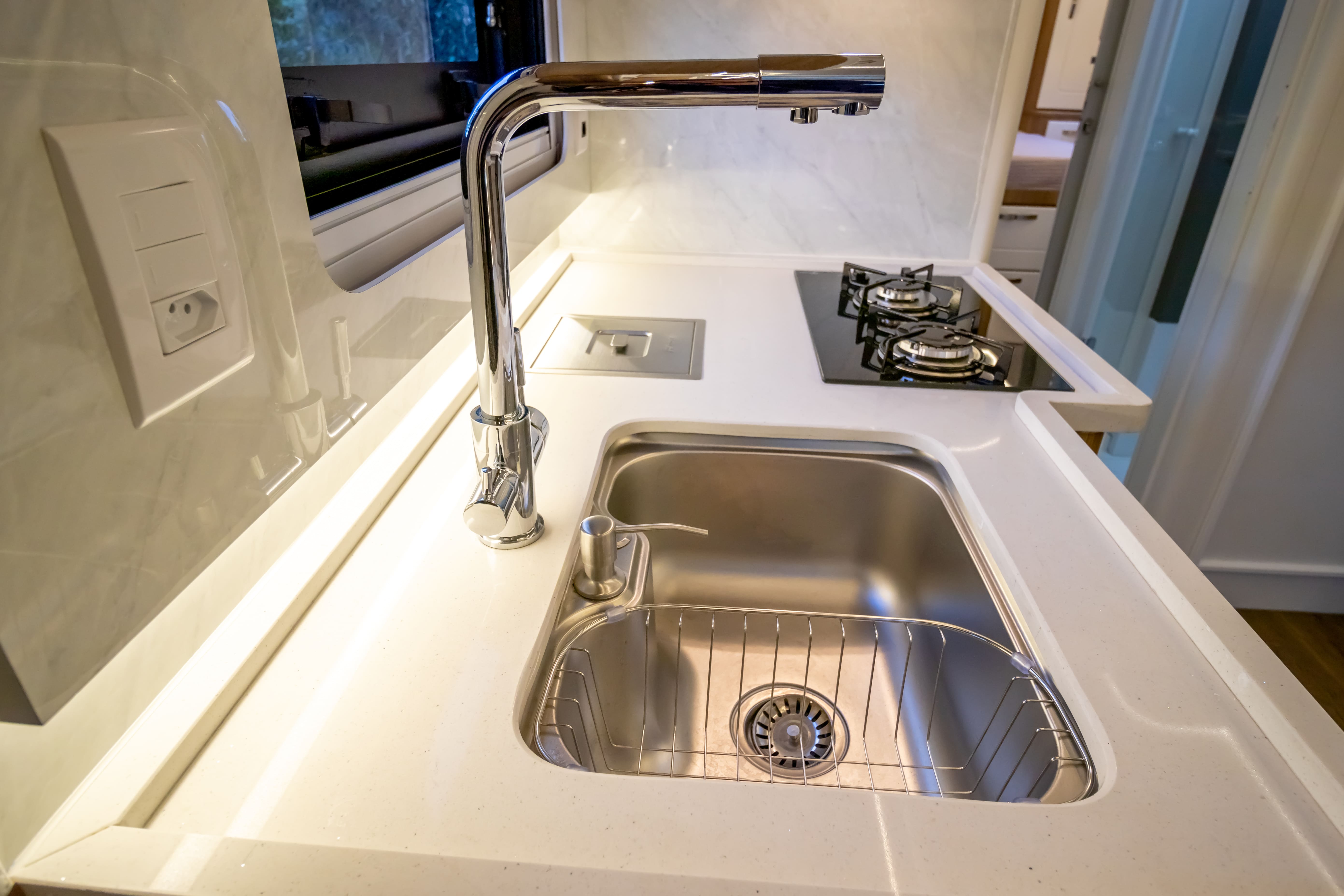 Confident 8.7 - Internal 2