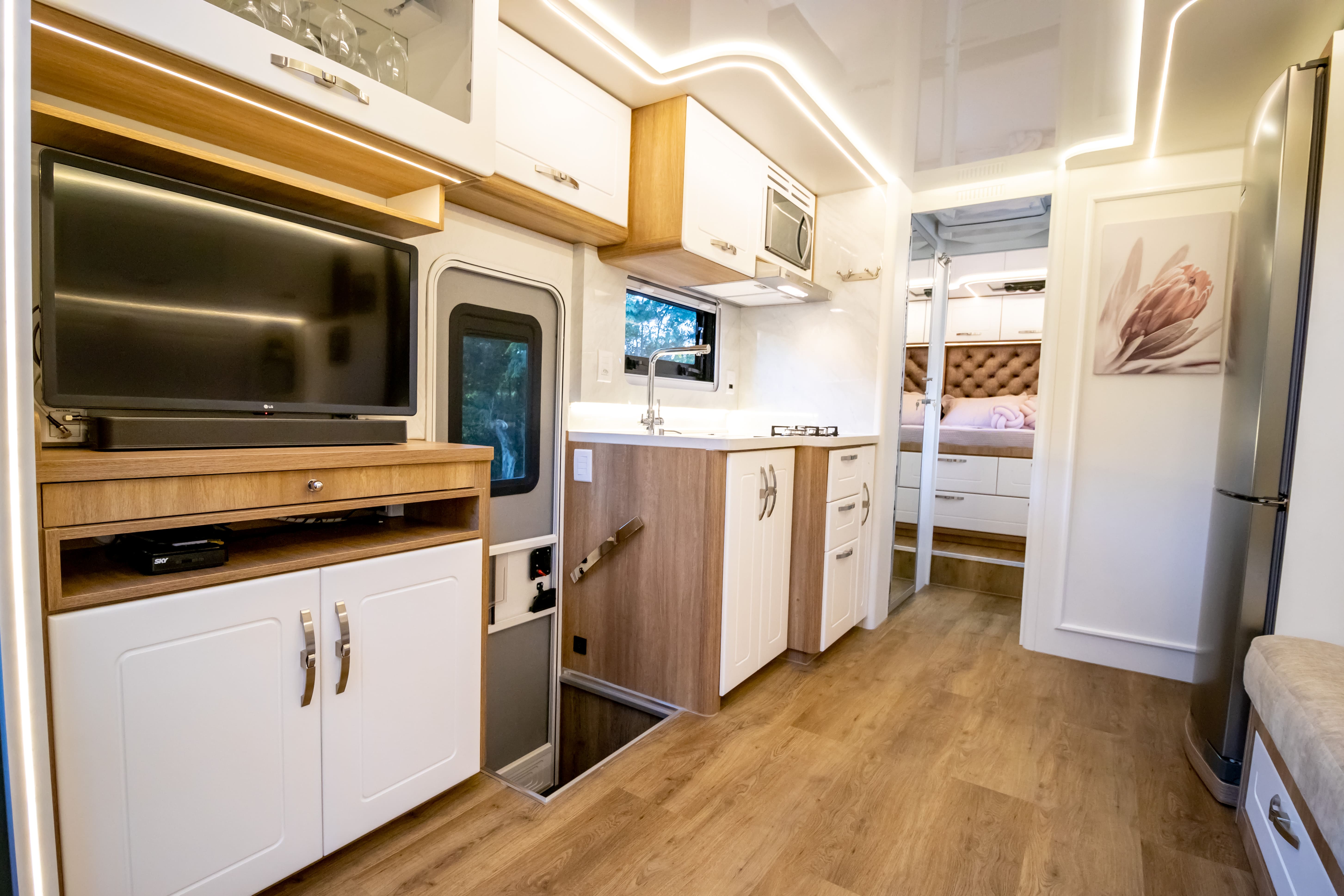 Confident 8.7 - Internal 5