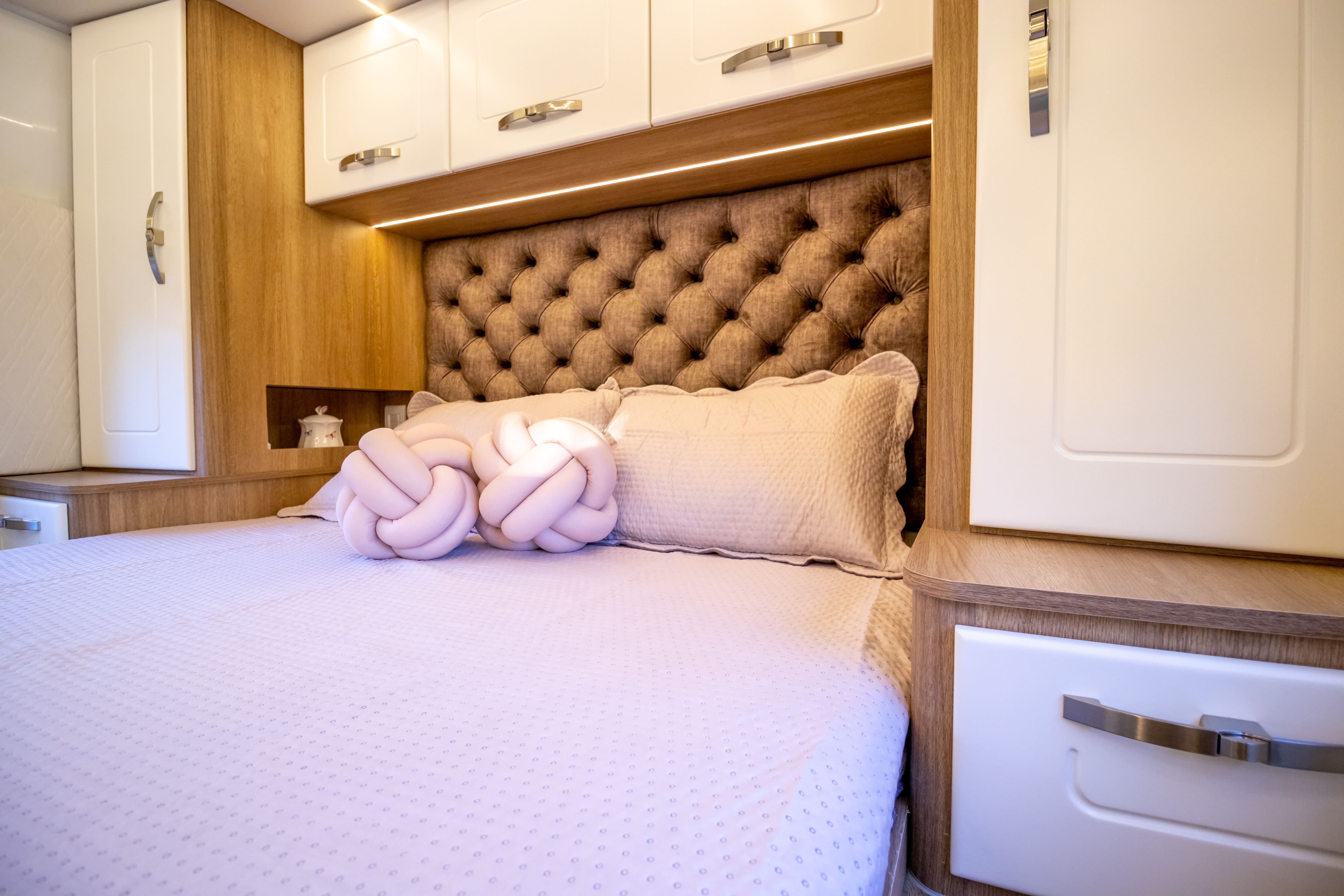 Confident 8.7 - Internal 26