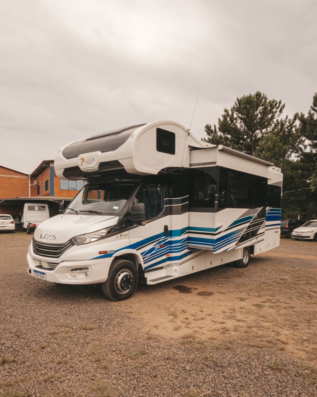 Confident 8.7 - External 10