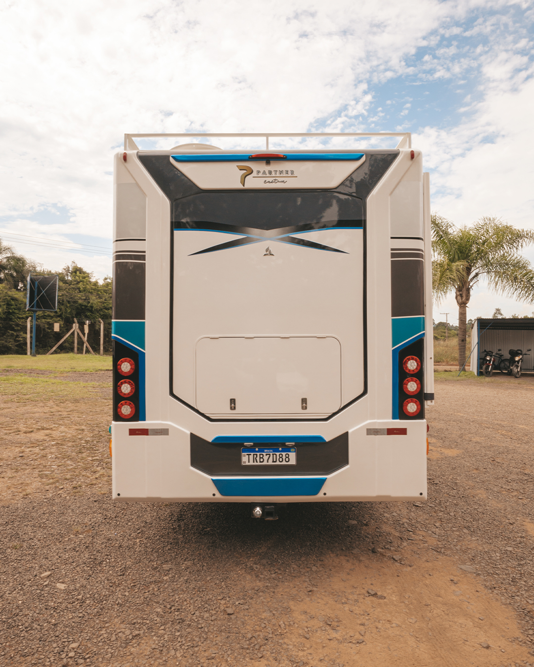 Confident 8.7 - External 13