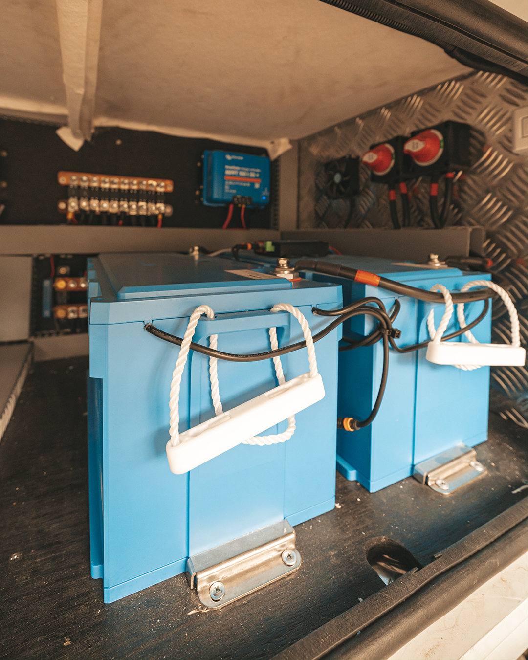 Confident 8.7 - External 16