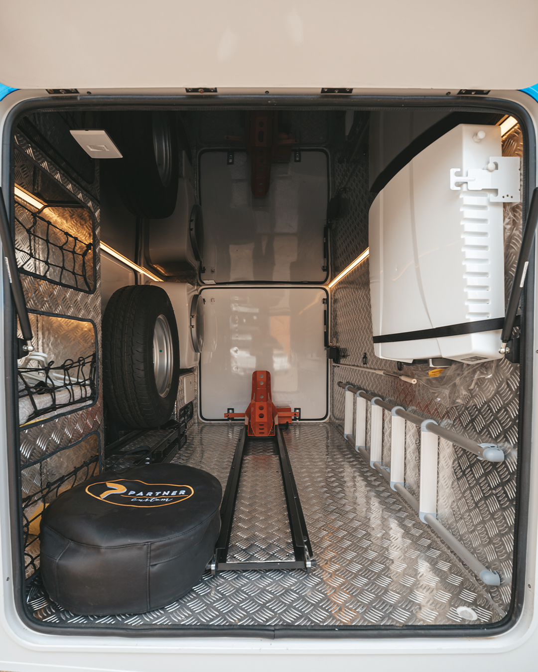 Confident 8.7 - External 17