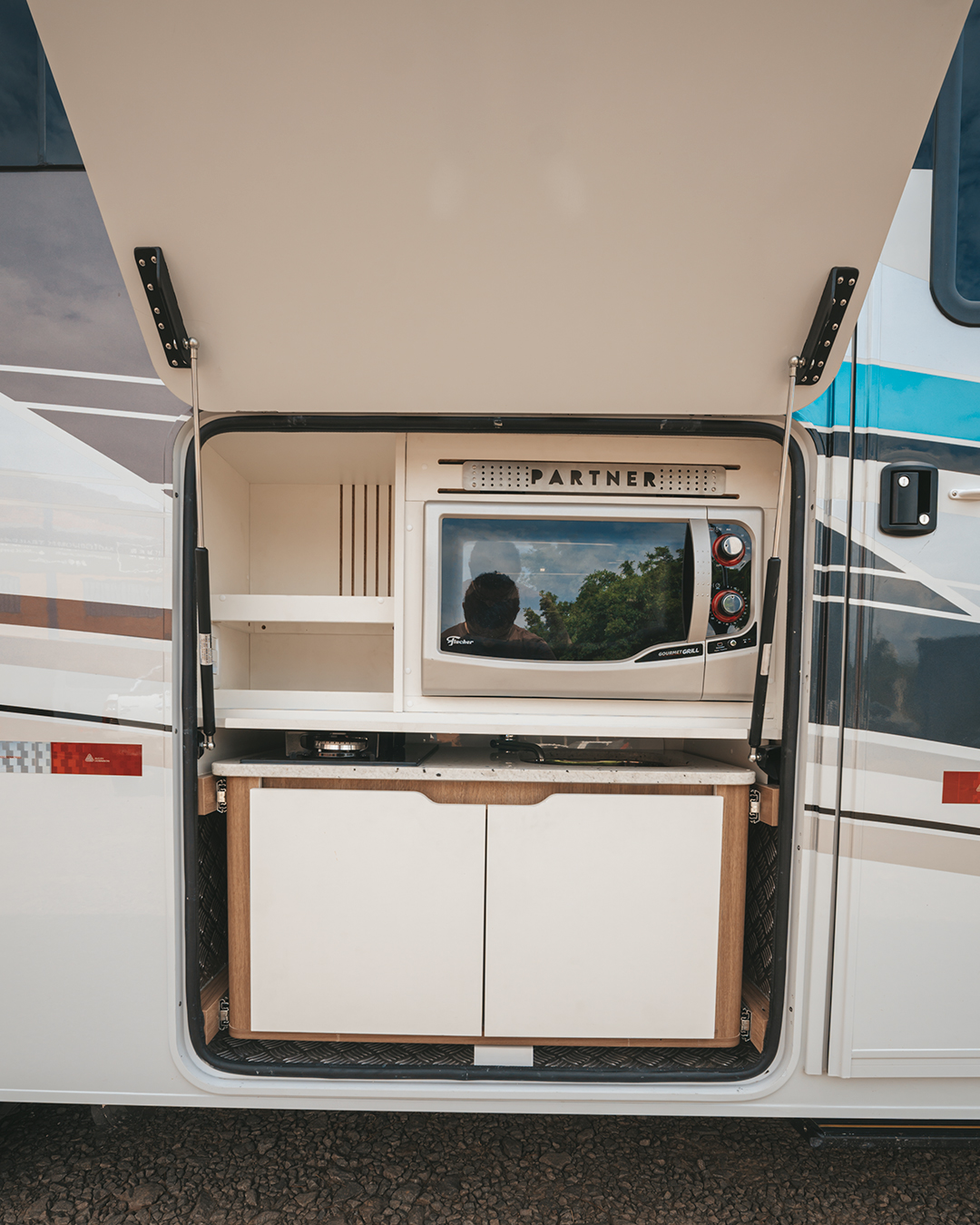 Confident 8.7 - External 20