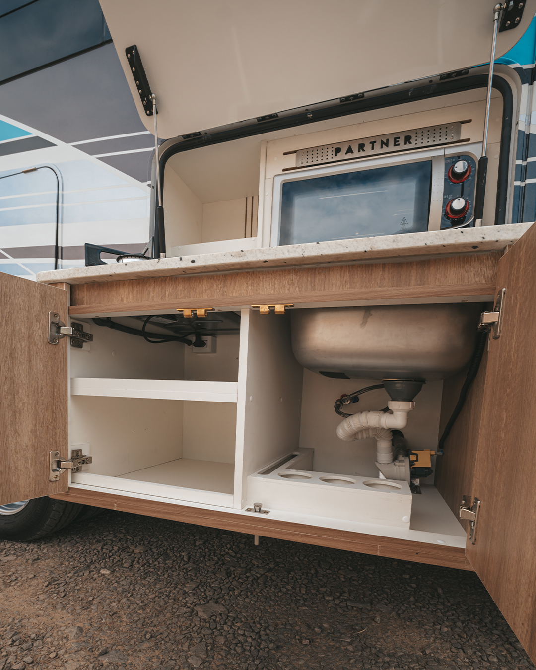 Confident 8.7 - External 21