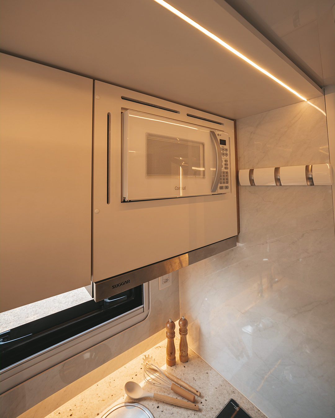 Confident 8.7 - Internal 36