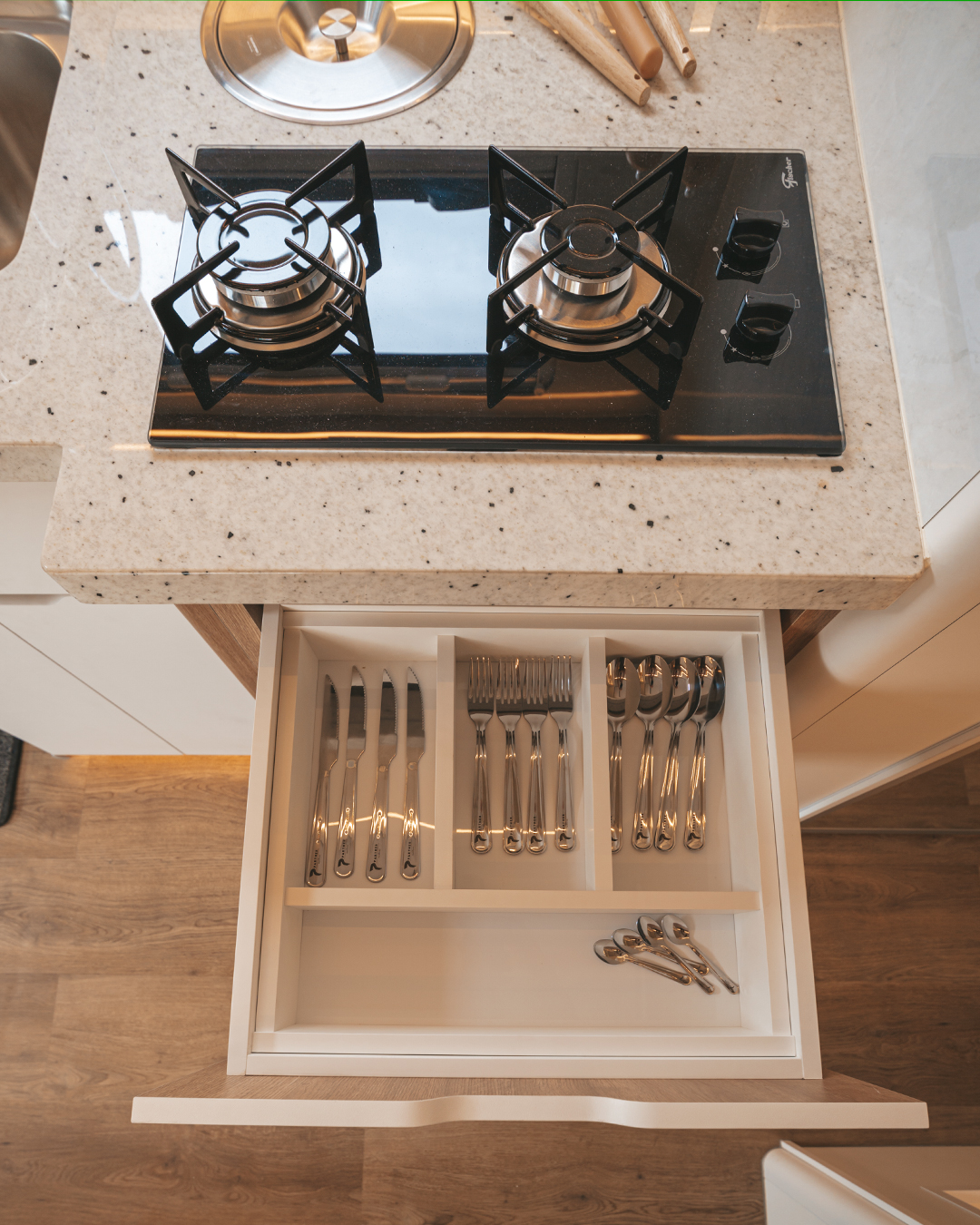 Confident 8.7 - Internal 38