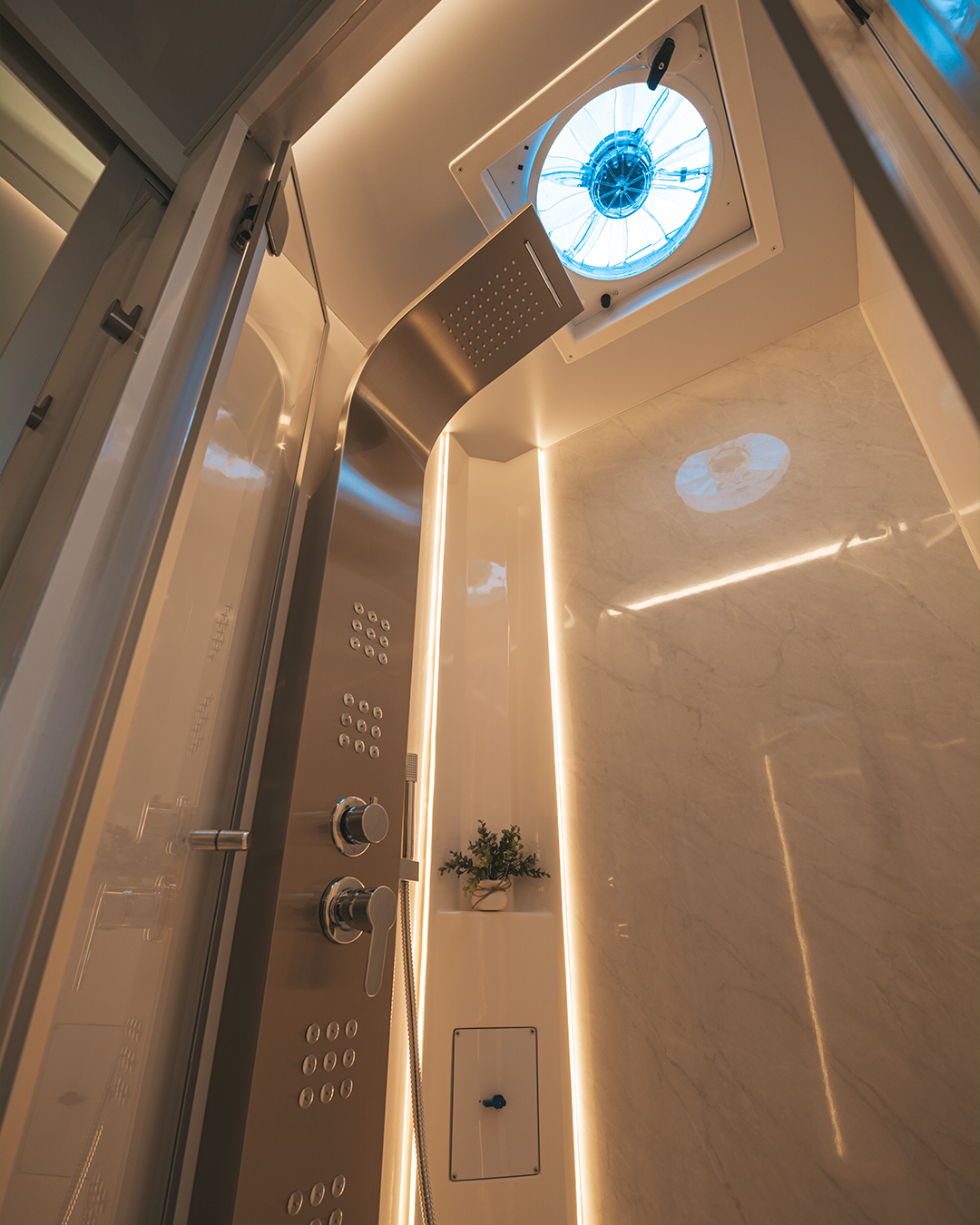 Confident 8.7 - Internal 42