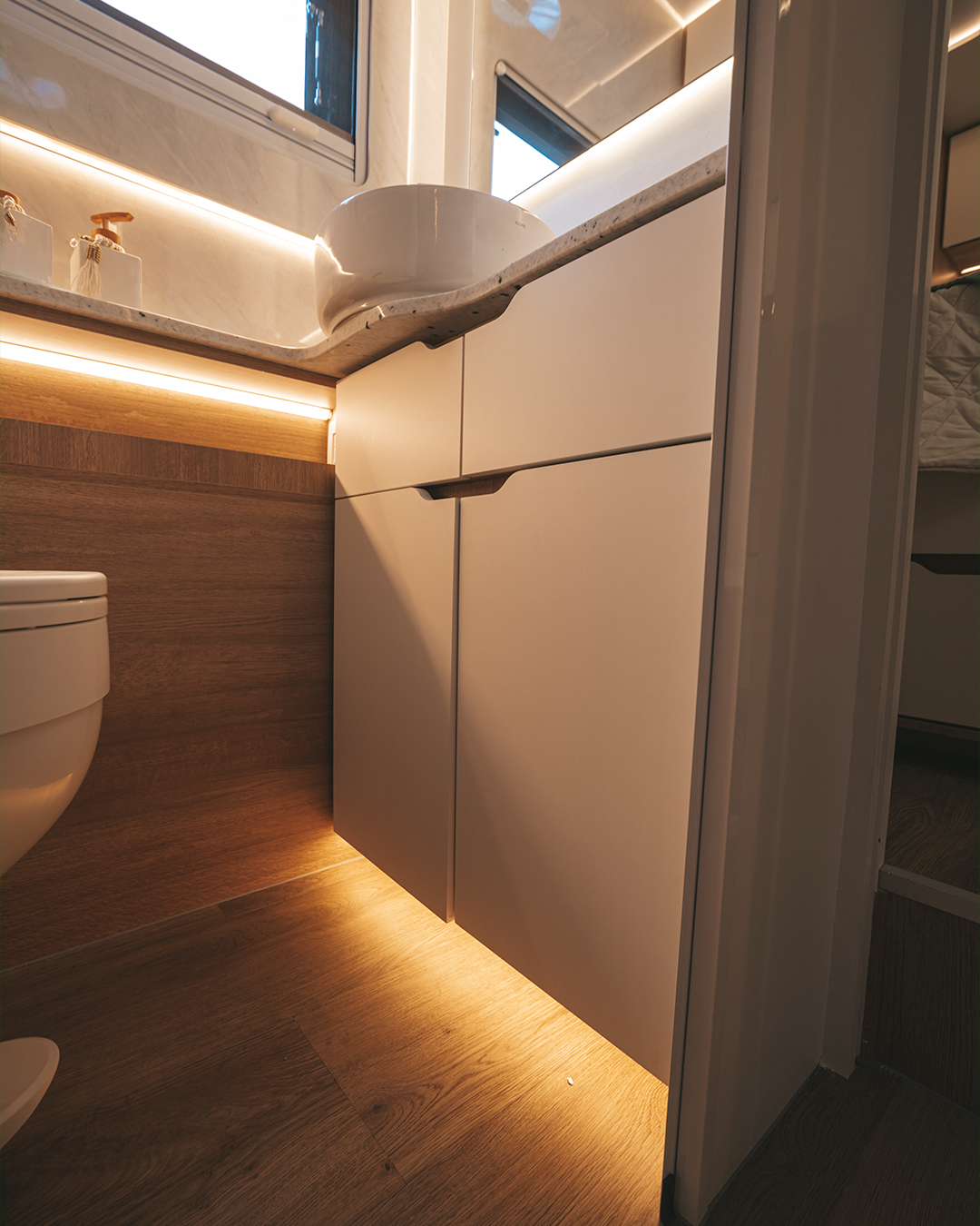 Confident 8.7 - Internal 45