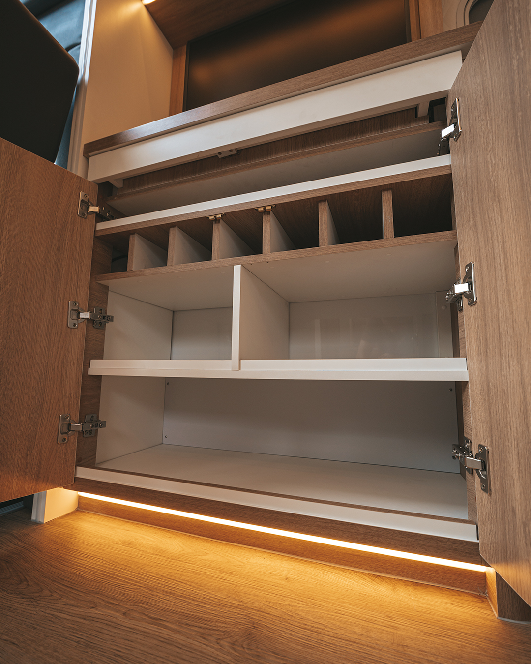 Confident 8.7 - Internal 61